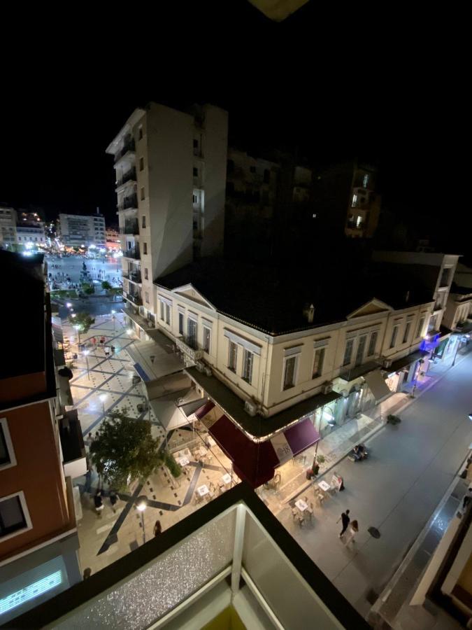 Happy Place! Big, Bright & Central - Ideal For Families And Groups Of Friends Patras Buitenkant foto
