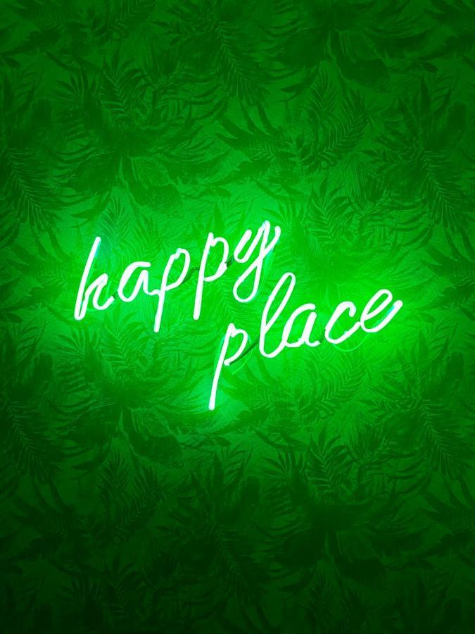 Happy Place! Big, Bright & Central - Ideal For Families And Groups Of Friends Patras Buitenkant foto