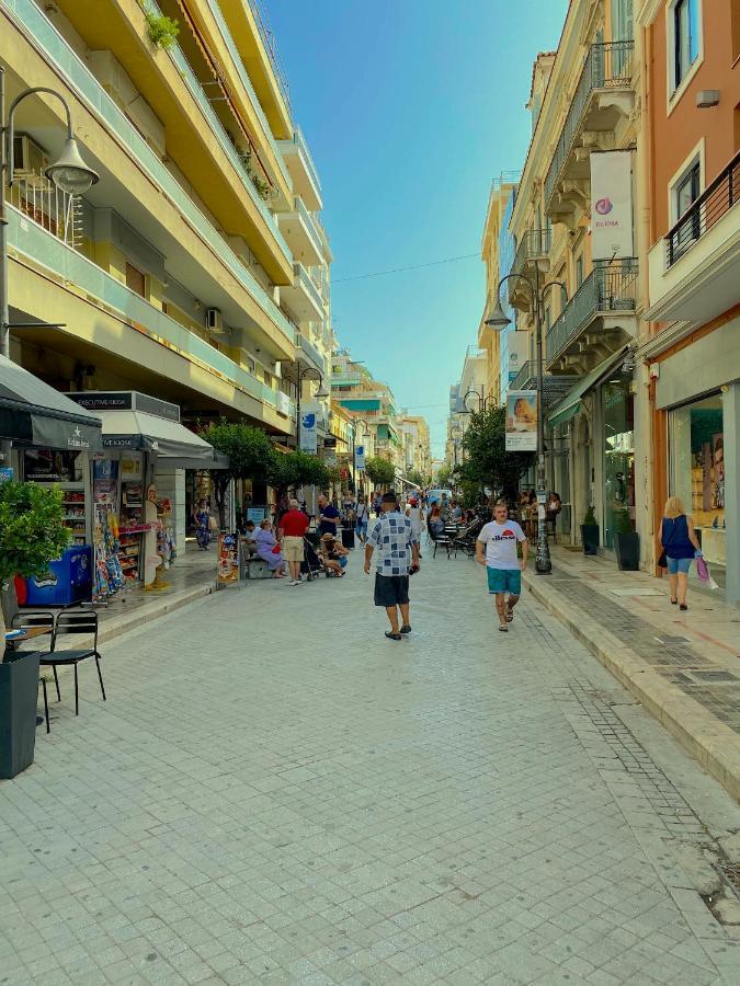 Happy Place! Big, Bright & Central - Ideal For Families And Groups Of Friends Patras Buitenkant foto