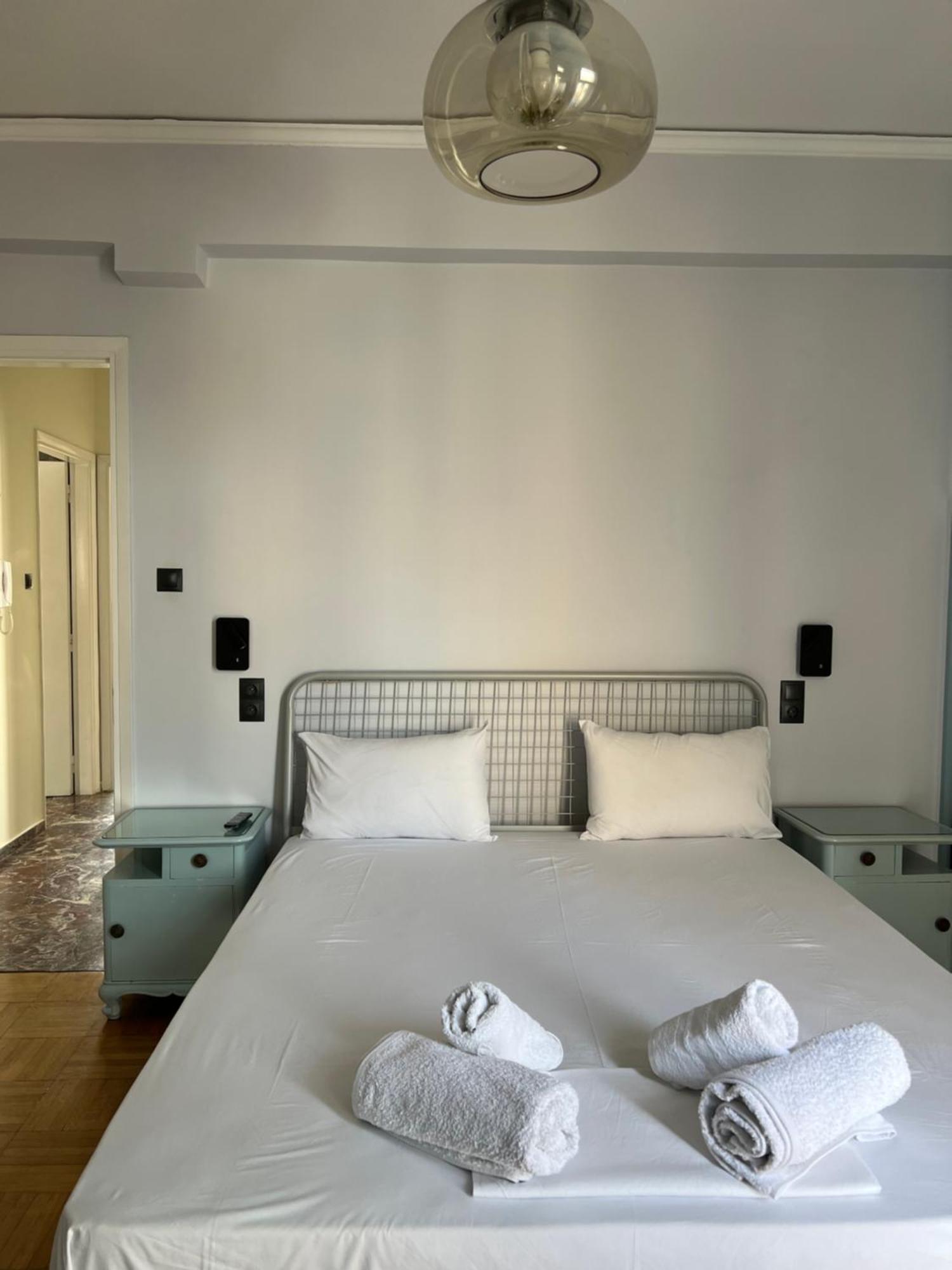 Happy Place! Big, Bright & Central - Ideal For Families And Groups Of Friends Patras Buitenkant foto