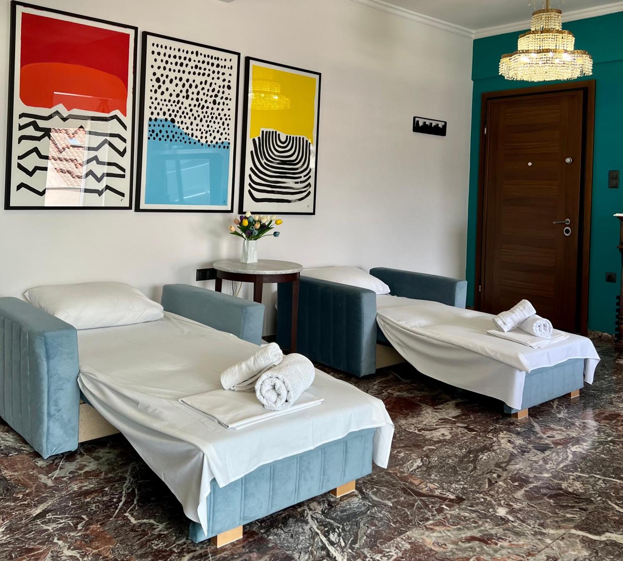 Happy Place! Big, Bright & Central - Ideal For Families And Groups Of Friends Patras Buitenkant foto